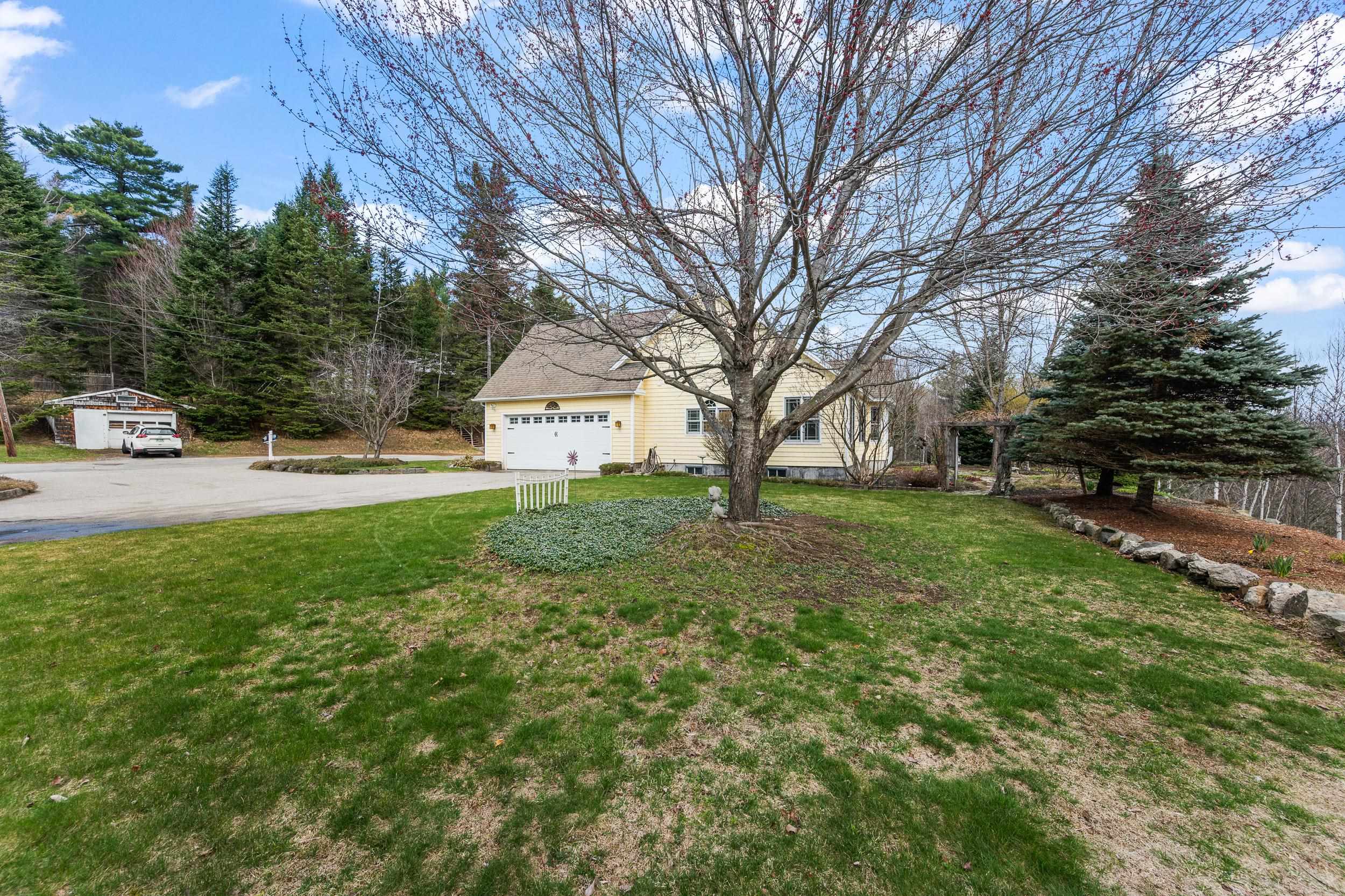 302 Howard Street Berlin, NH 03570 - Photo 45 of 53