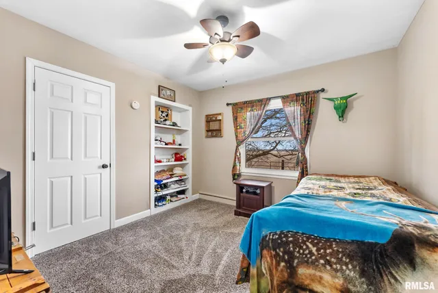 $875,000 | 15825 322nd Street West, Unit WEST, Illinois City, IL 61259