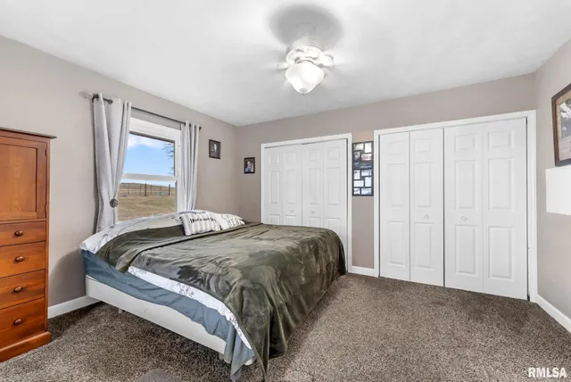 $875,000 | 15825 322nd Street West, Unit WEST, Illinois City, IL 61259