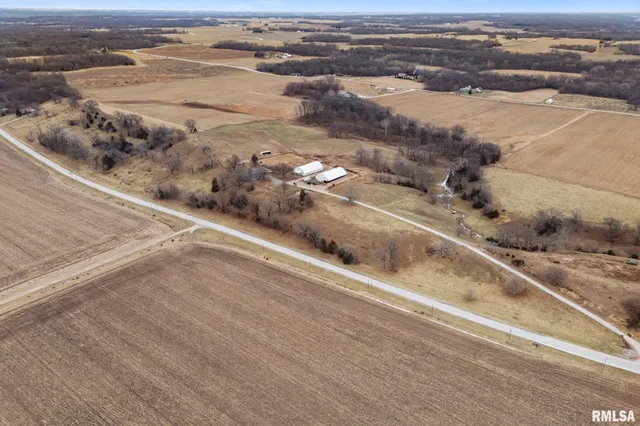 $875,000 | 15825 322nd Street West, Unit WEST, Illinois City, IL 61259