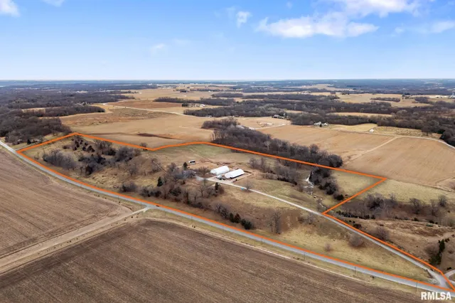 $875,000 | 15825 322nd Street West, Unit WEST, Illinois City, IL 61259