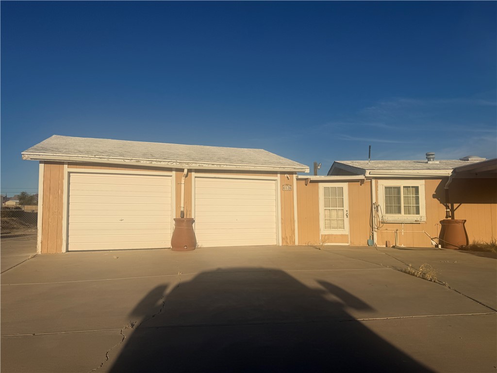 4036 South Roberts Road Fort Mohave, AZ 86426 - Photo 2 of 38