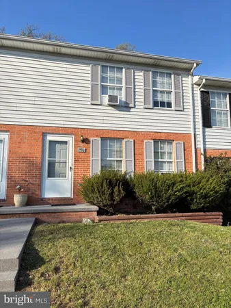 $1,675 | 240 Nottoway Drive, Stephens City, VA 22655