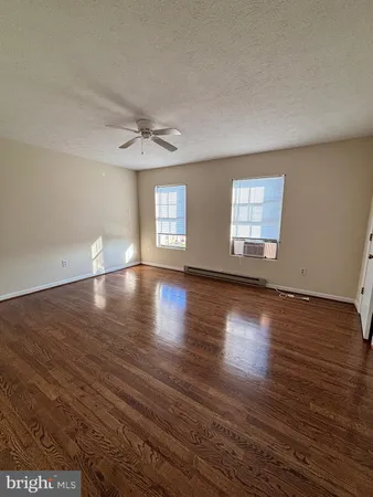 $1,675 | 240 Nottoway Drive, Stephens City, VA 22655