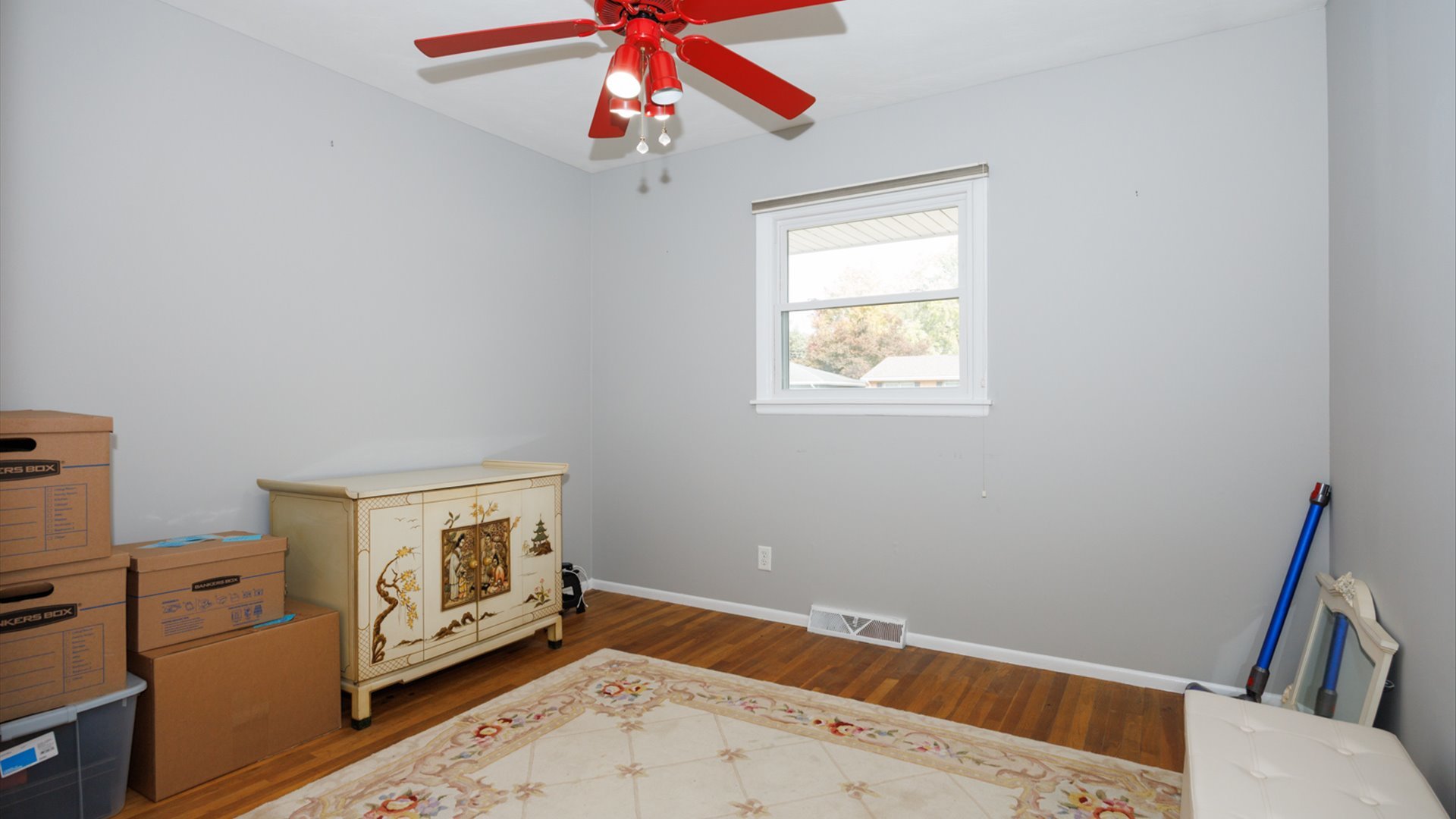 407 Tilden Place Normal, IL 61761 - Photo 23 of 49 a view of a livingroom with wooden floor
