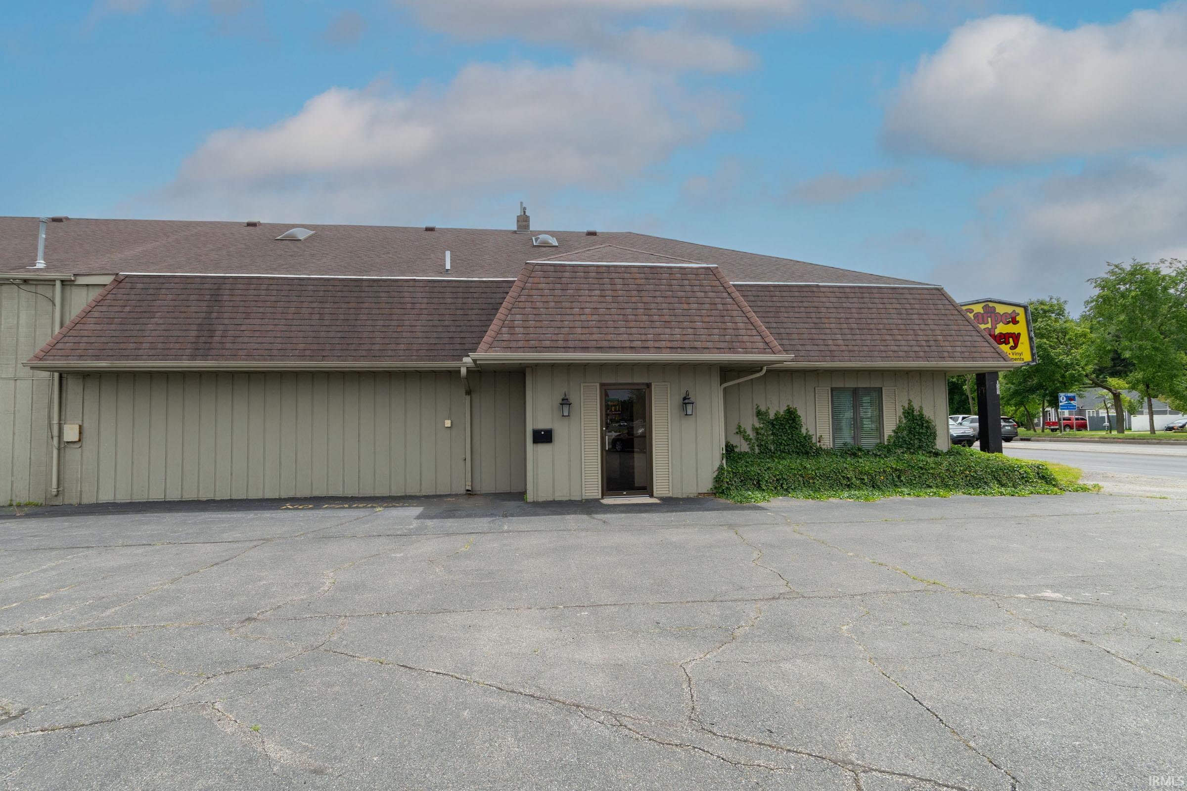 1505 Elkhart Road Goshen, IN 46526 - Photo 29 of 36
