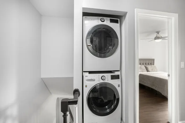 $260,000 | 215 Sunset Court, Vernon Hills, IL 60061