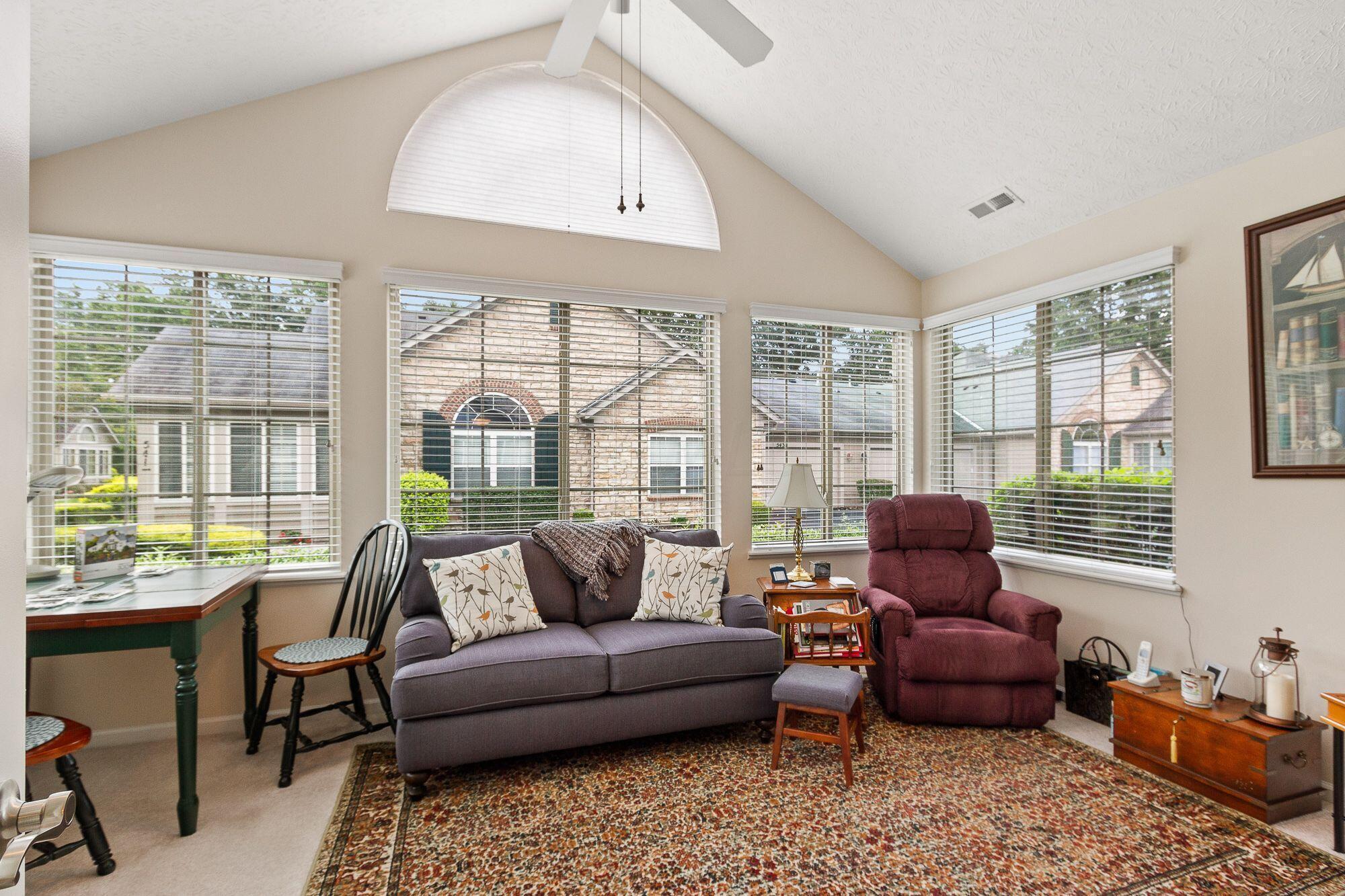 535 Ruttington Lane Westerville, OH 43082 - Photo 4 of 29 Bright and cheery 4 season room