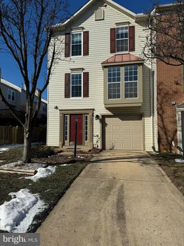 $3,100 | 7481 Gadsby Square, Alexandria, VA 22315