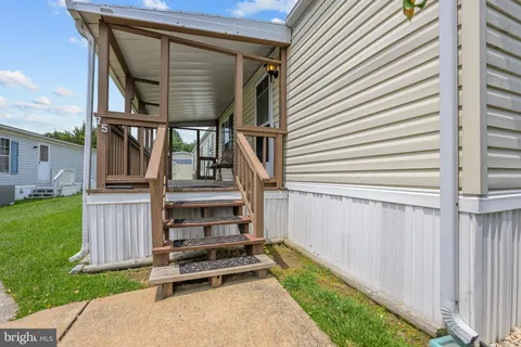 $69,000 | 75 Kathy Lane, Unit 656, Wilmington, DE 19808