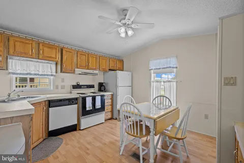 $69,000 | 75 Kathy Lane, Unit 656, Wilmington, DE 19808