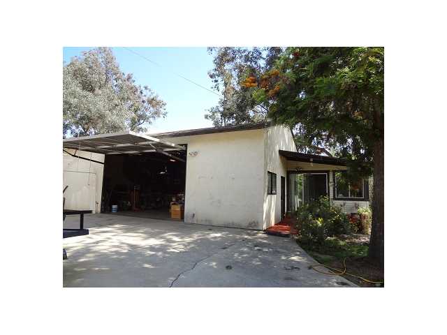 28597 Lilac Road Valley Center, CA 92082 - Photo 7 of 12