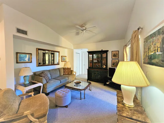 $1,800 | 5050 Fairways Circle, Unit 301, Vero Beach, FL 32967