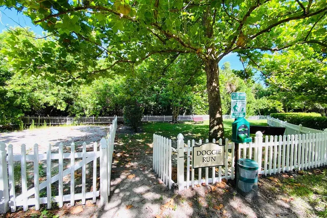 $1,800 | 5050 Fairways Circle, Unit 301, Vero Beach, FL 32967