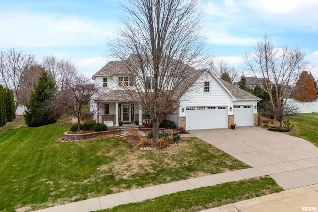 $729,500 | 5726 New Castle Lane, Bettendorf, IA 52722