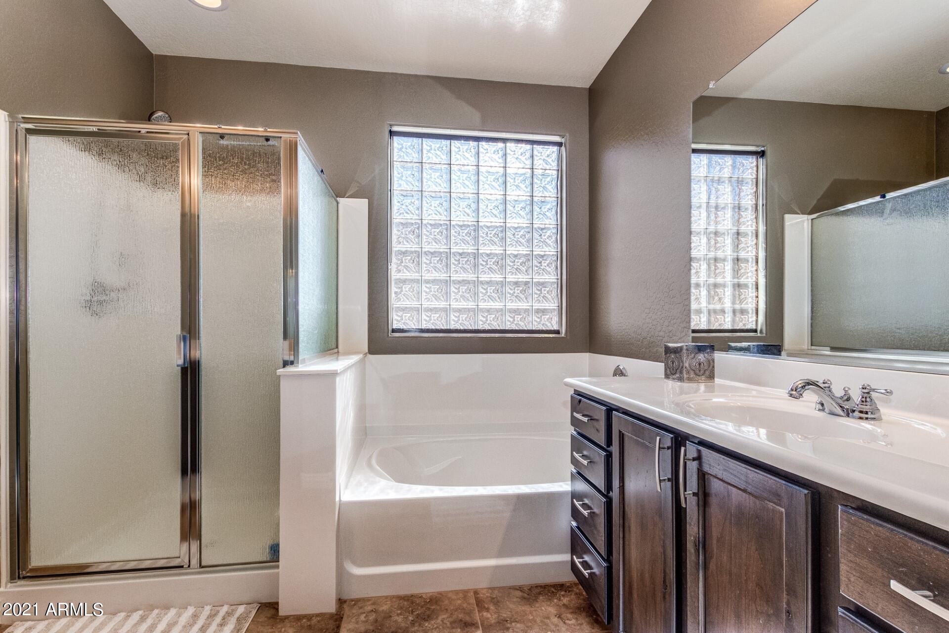 17682 West Verdin Road Goodyear, AZ 85338 - Photo 25 of 33 24