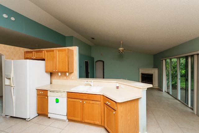 2191 Southeast Pyramid Road Port St. Lucie, FL 34952 - Photo 19 of 34 20