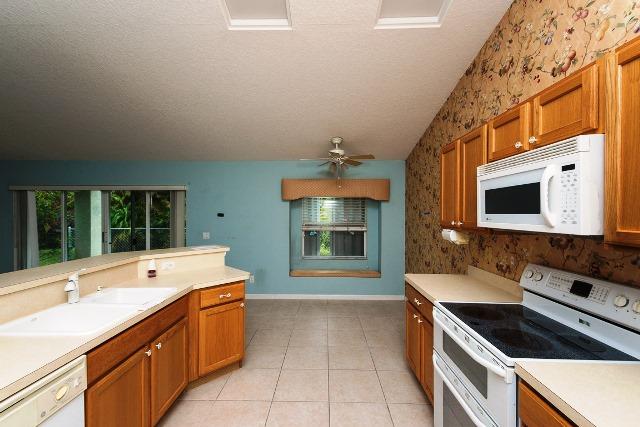 2191 Southeast Pyramid Road Port St. Lucie, FL 34952 - Photo 21 of 34 22