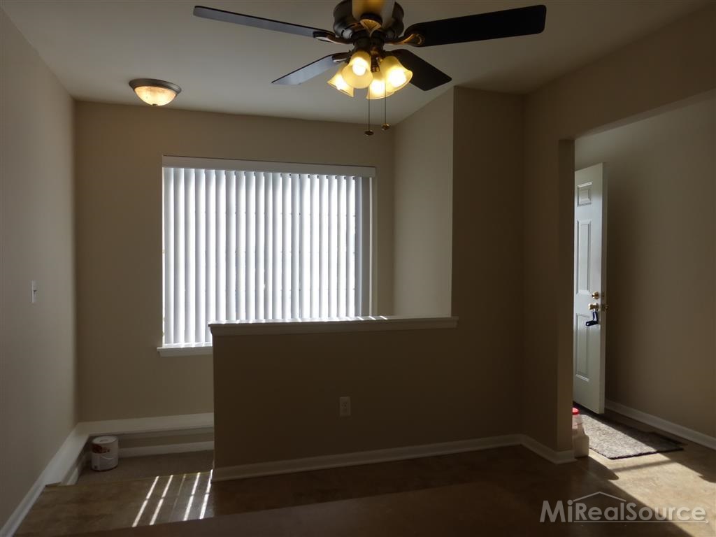11643 Beaconsfield Road, Unit 95 Washington, MI 48094 - Photo 12 of 22 Dining Area