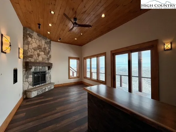 $2,500,000 | 132 Sun Peaks Trail, Beech Mountain, NC 28604