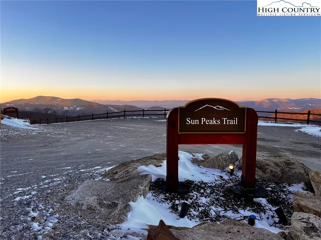 $2,500,000 | 132 Sun Peaks Trail, Beech Mountain, NC 28604