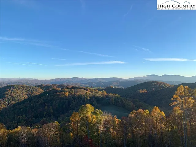 $2,500,000 | 132 Sun Peaks Trail, Beech Mountain, NC 28604