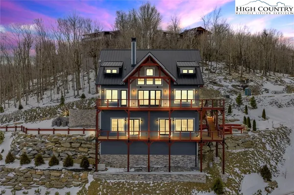 $2,500,000 | 132 Sun Peaks Trail, Beech Mountain, NC 28604