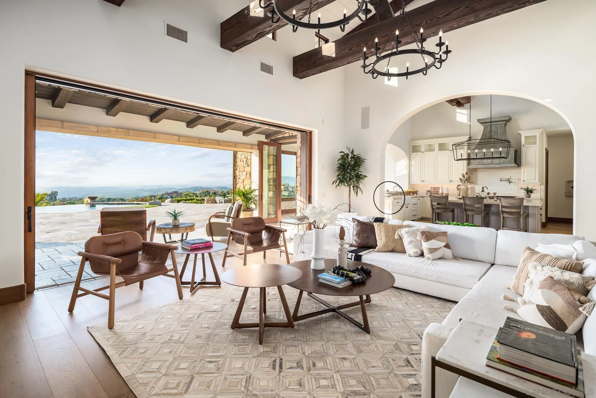 8415 Run Of The Knolls Court San Diego, CA 92127 - Photo 33 of 39 a living room with furniture