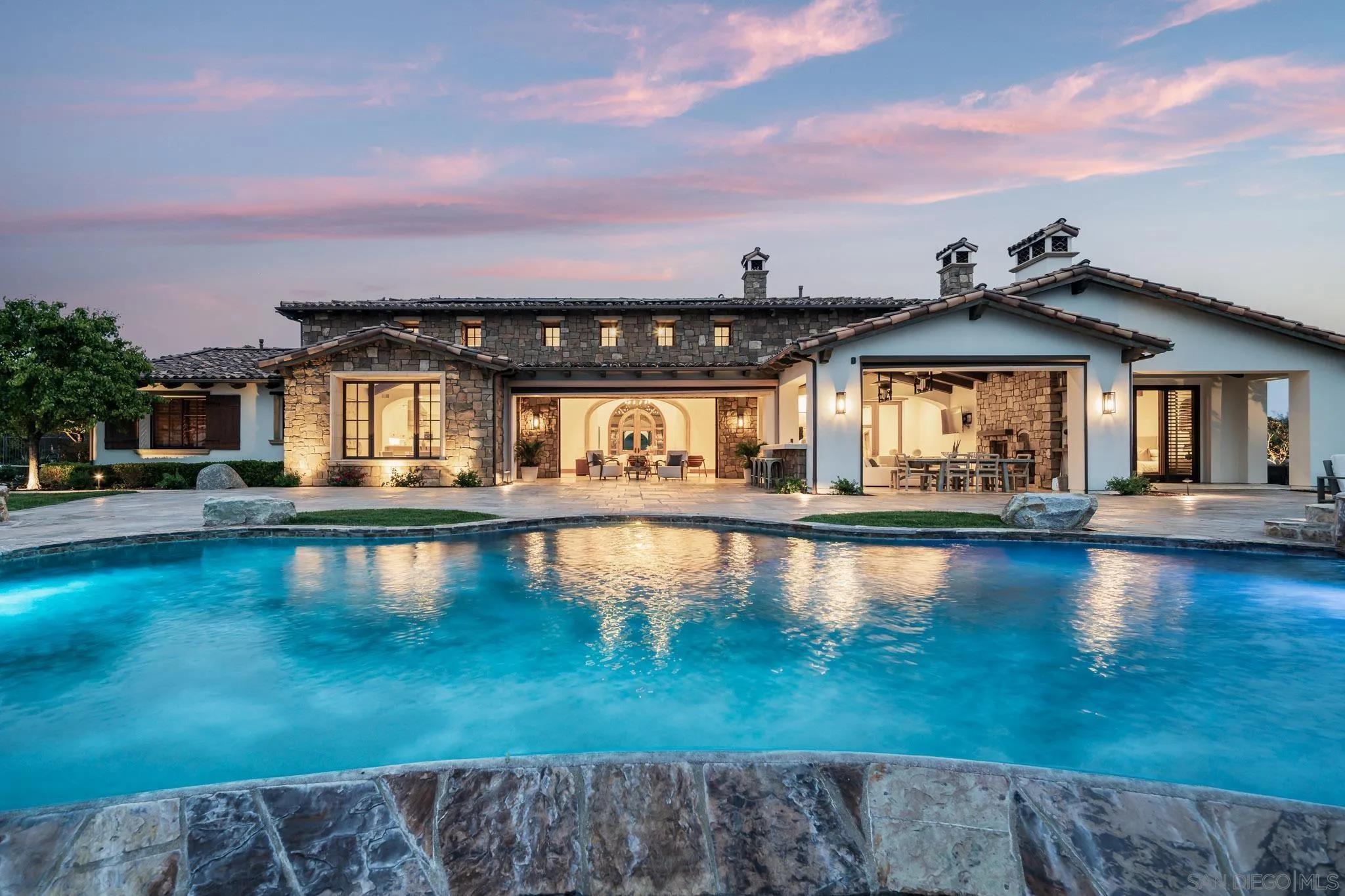 8415 Run Of The Knolls Court San Diego, CA 92127 - Photo 39 of 39 a view of a swimming pool with an outdoor seating