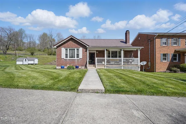 $299,000 | 1124 Northwest Virginia Avenue, Norton, VA 24273