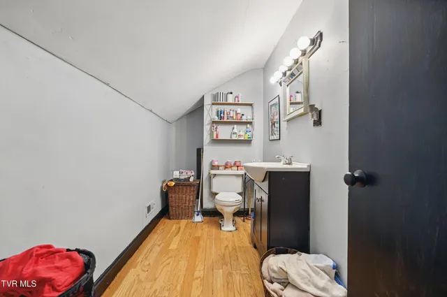 $299,000 | 1124 Northwest Virginia Avenue, Norton, VA 24273