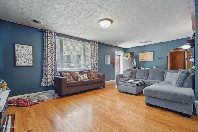 $299,000 | 1124 Northwest Virginia Avenue, Norton, VA 24273