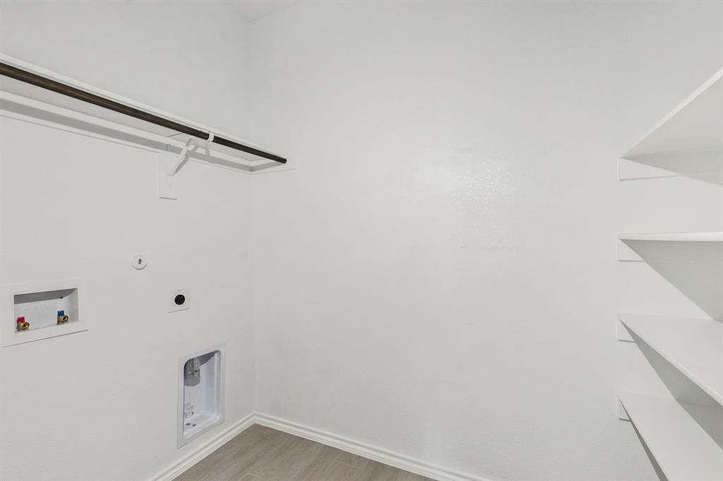 969 Ravenwood Lane Van Alstyne, TX 75495 - Photo 11 of 27