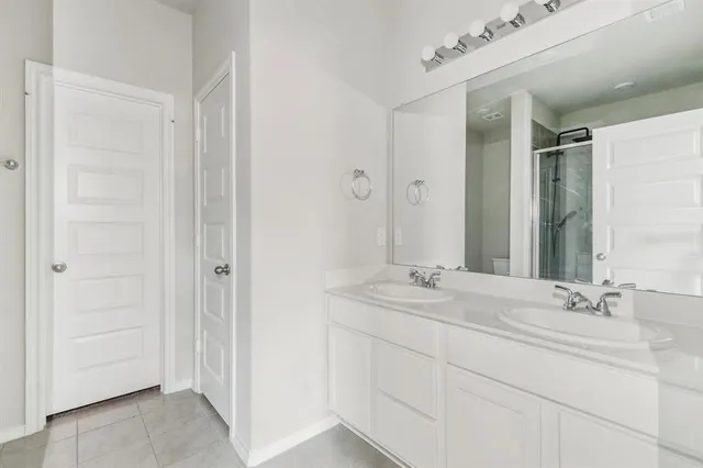 $2,295 | 969 Ravenwood Lane, Van Alstyne, TX 75495