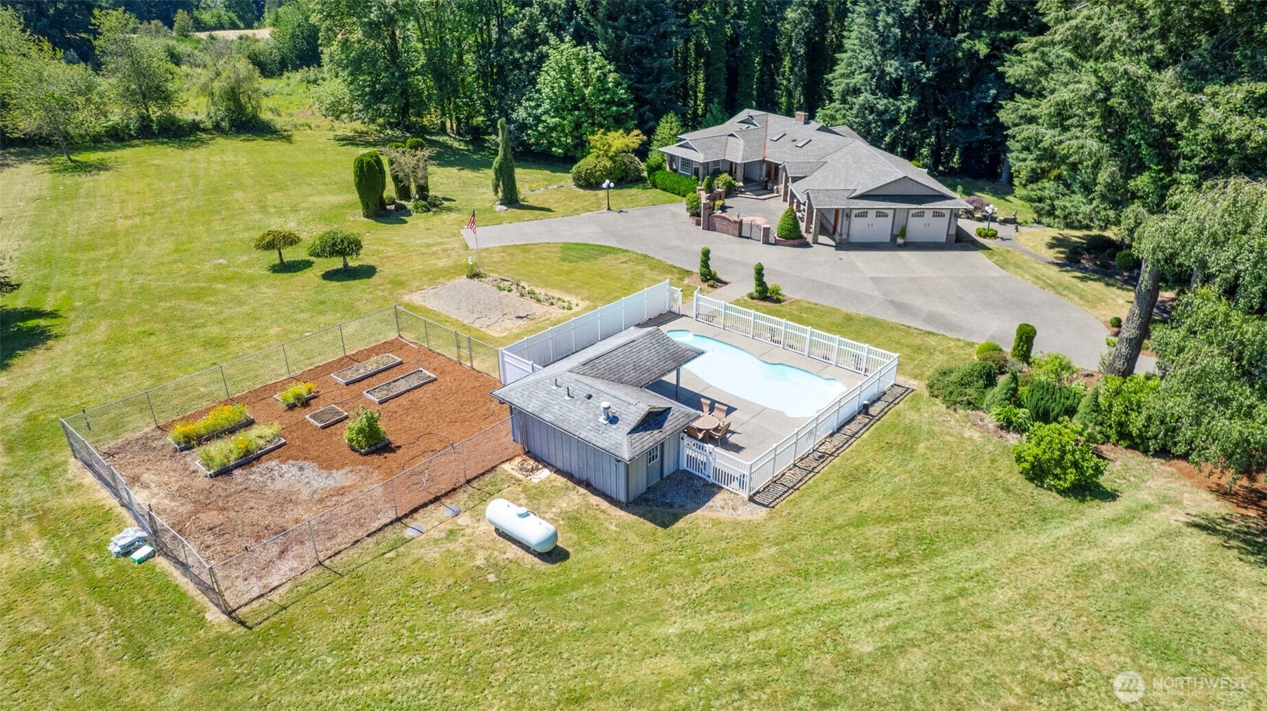 18525 Paulson Street Southwest Rochester, WA 98579 - Photo 2 of 40