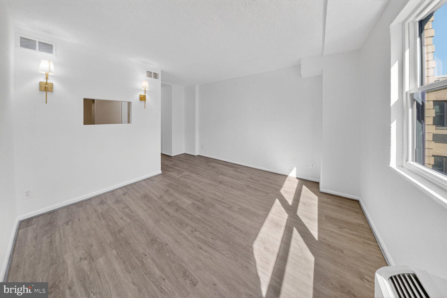 1801 Clydesdale Place Northwest, Unit 720 Washington, DC 20009 - Photo 5 of 25