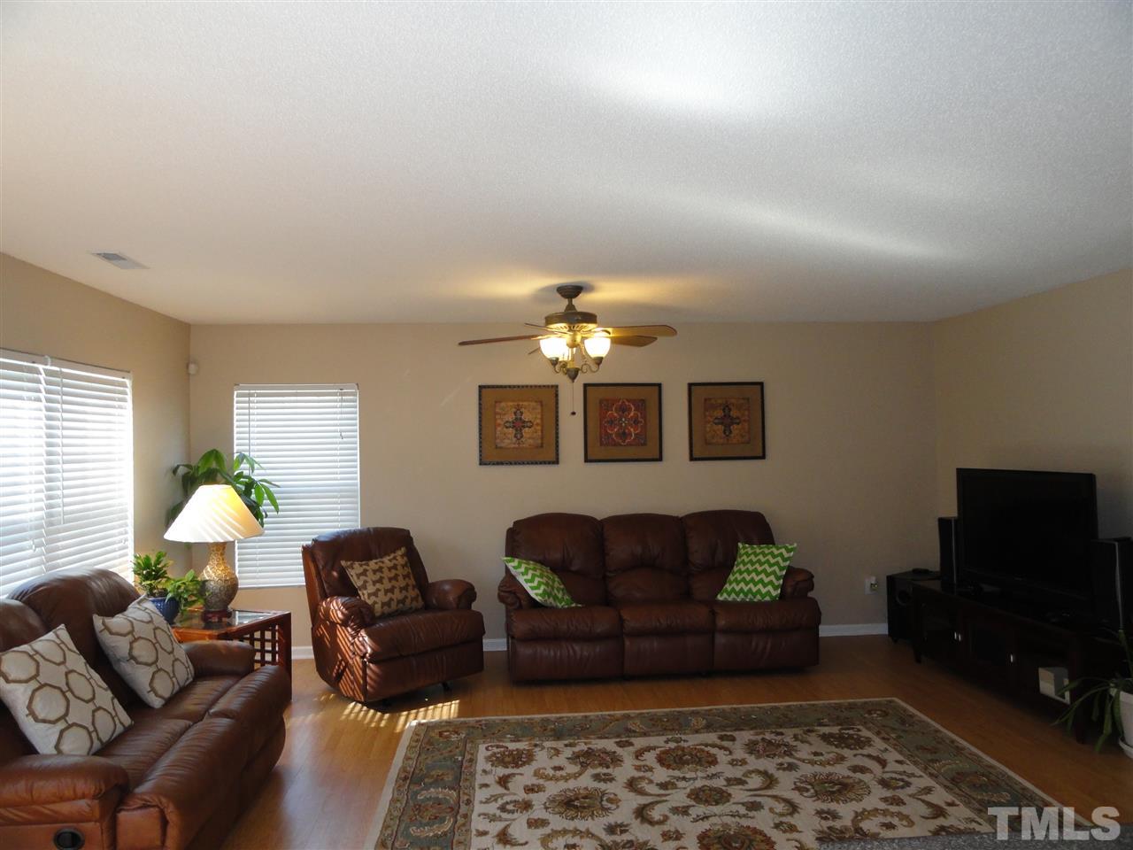 8153 Cohosh Court Raleigh, NC 27616 - Photo 8 of 25 Gallery Image 8