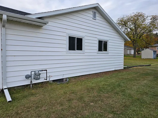 $210,000 | 207 West Parker Street, Weyauwega, WI 54983