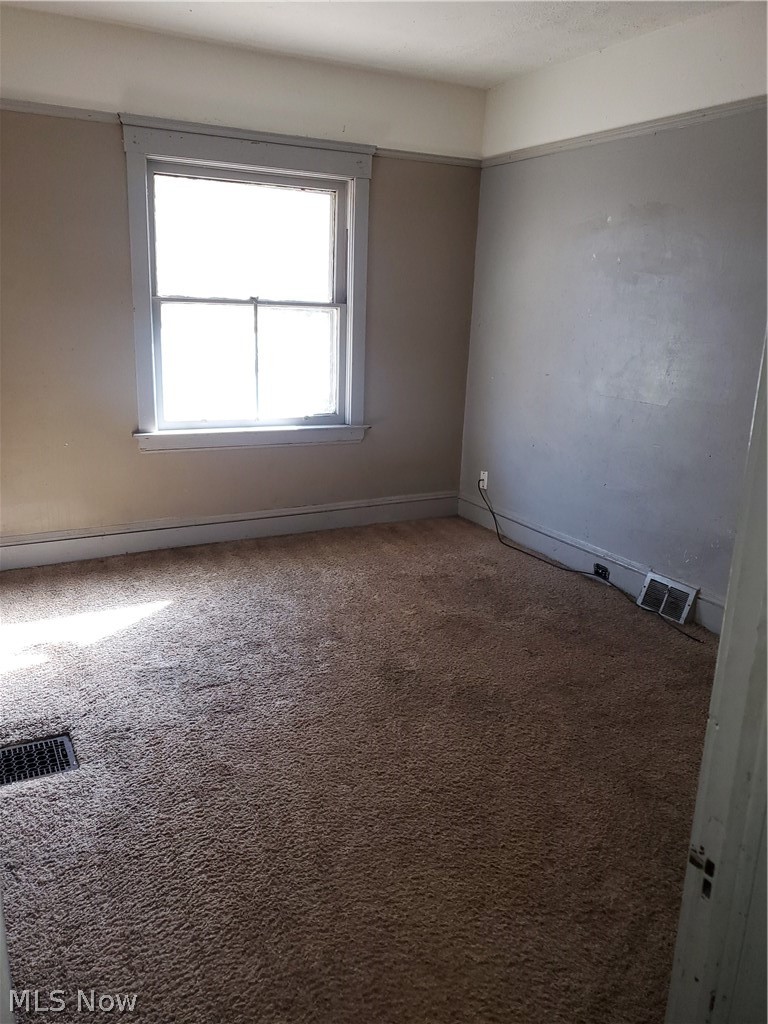 1618 Holyrood Road Cleveland, OH 44106 - Photo 17 of 26 Gallery Image 17