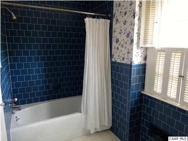 1432 Grove Road Charlottesville, VA 22901 - Photo 22 of 26 Hall Full Bath