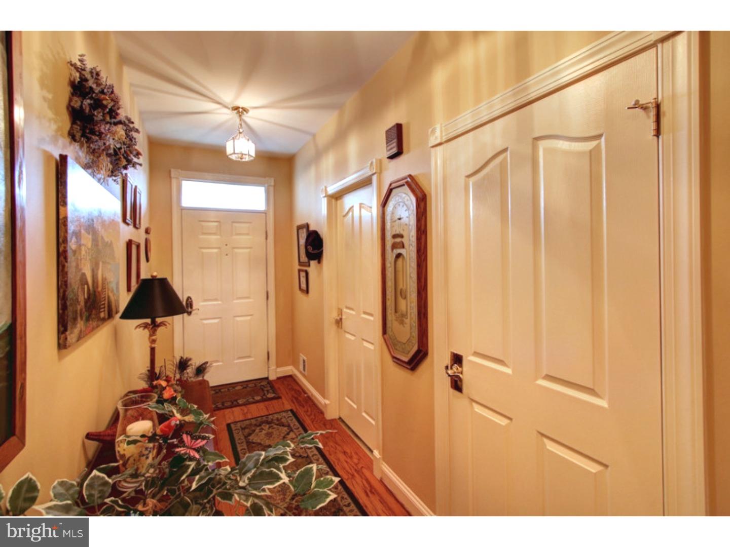431 Ruth Court Harleysville, PA 19438 - Photo 4 of 21 Foyer