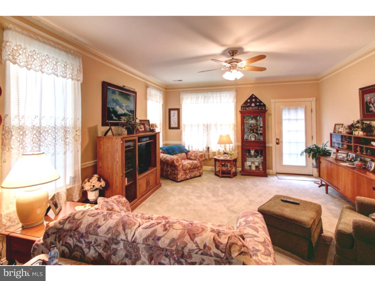 431 Ruth Court Harleysville, PA 19438 - Photo 6 of 21 Living Room