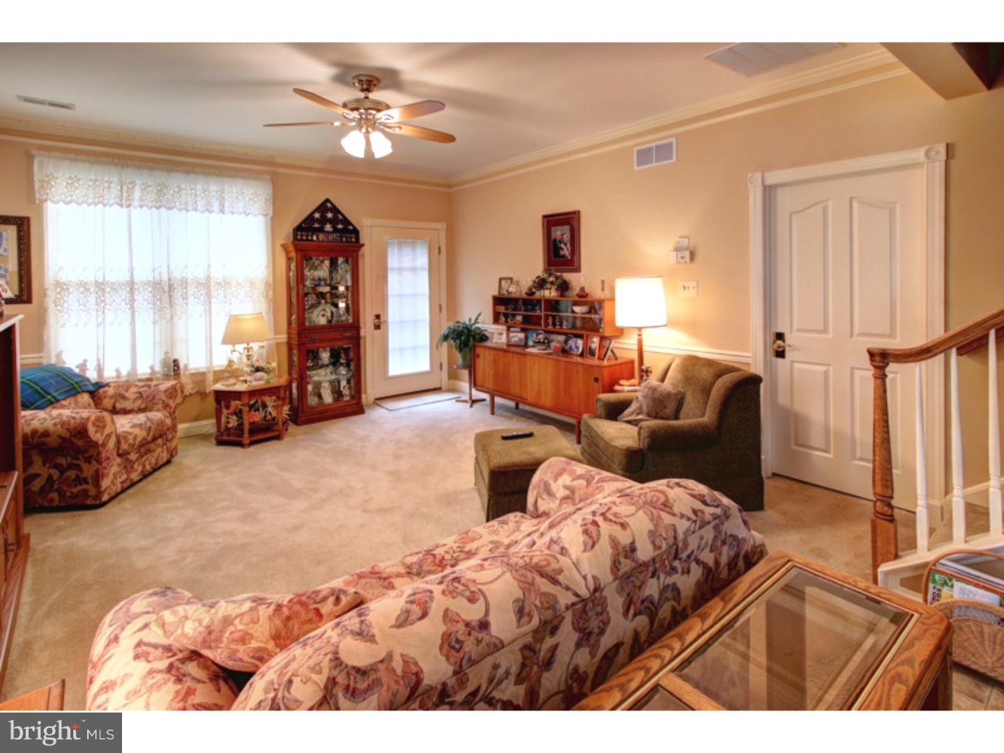 431 Ruth Court Harleysville, PA 19438 - Photo 7 of 21 Living Room