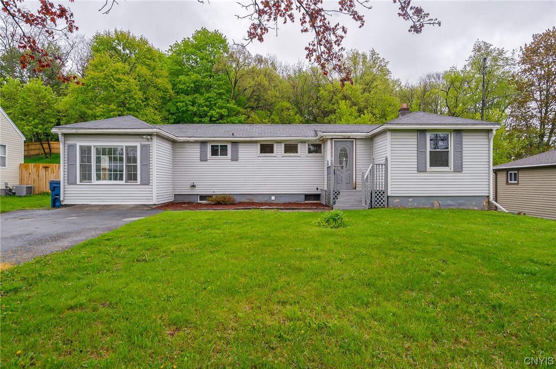 116 Hinsdale Road Camillus, NY 13031 - Photo 1 of 32