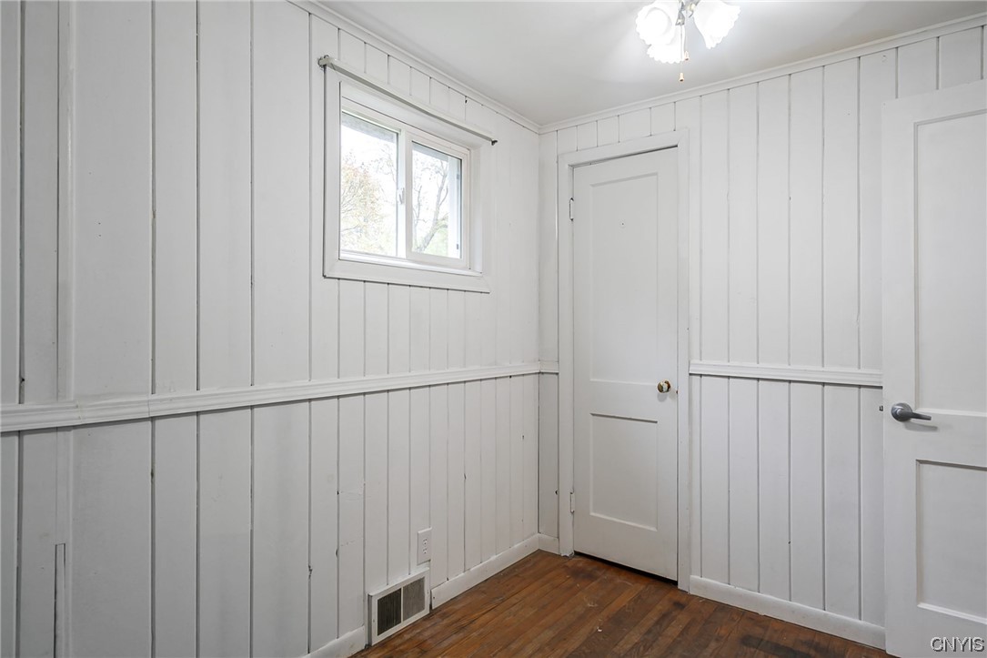 116 Hinsdale Road Camillus, NY 13031 - Photo 22 of 32