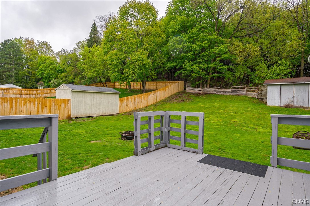 116 Hinsdale Road Camillus, NY 13031 - Photo 26 of 32