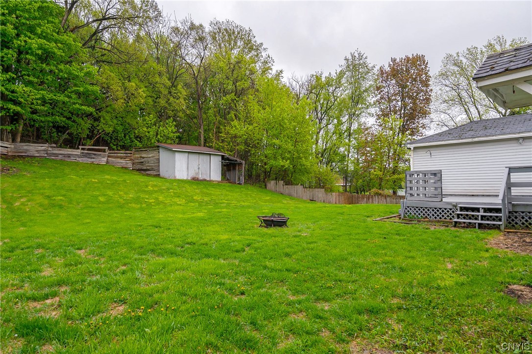 116 Hinsdale Road Camillus, NY 13031 - Photo 27 of 32