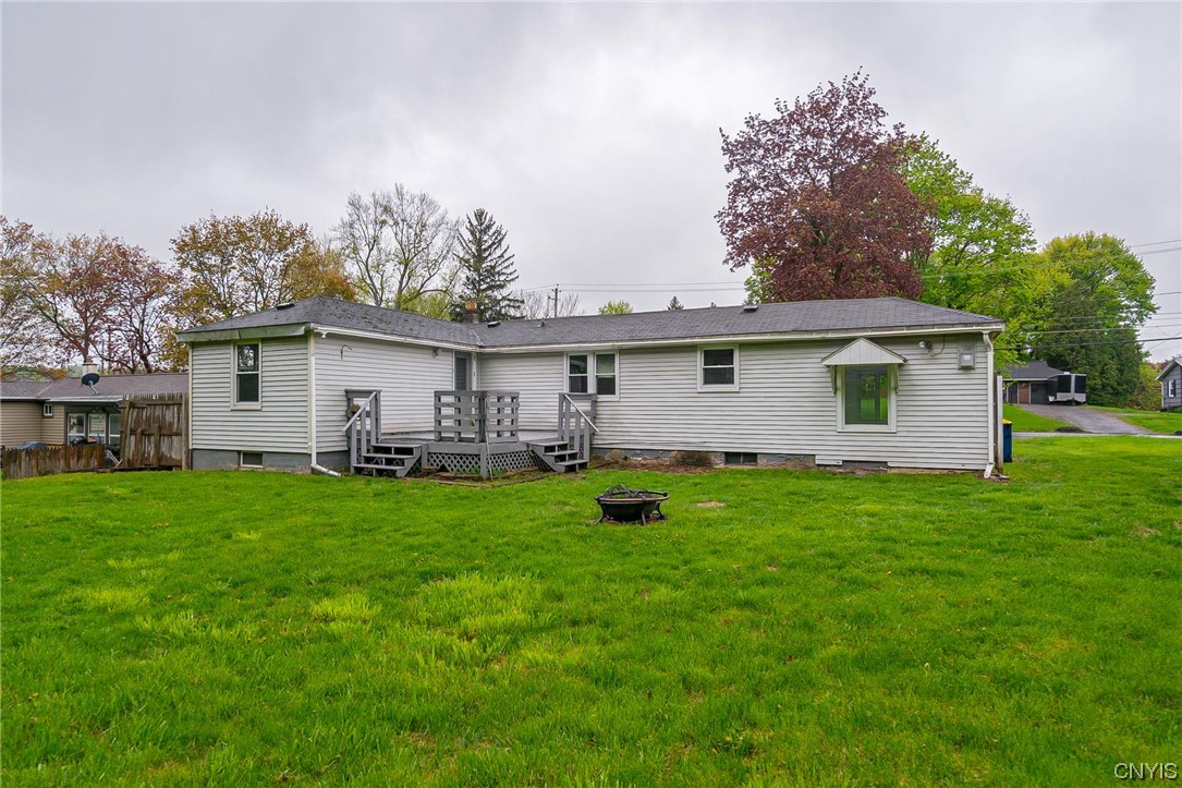 116 Hinsdale Road Camillus, NY 13031 - Photo 28 of 32