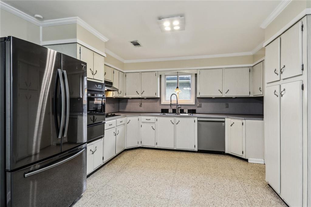 572 Deerfield Road Terrytown, LA 70056 - Photo 4 of 14 Gallery Image 4