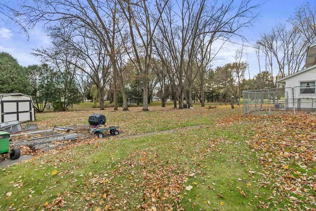 $495,000 | N53W35963 West Lake Drive, Oconomowoc, WI 53066